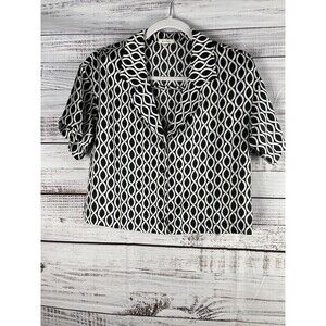 Pleione Anthropologie Shirt Women’s Small  Button Crop Short Sleeve